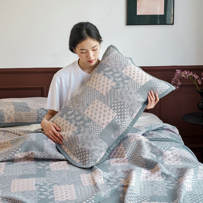 91家纺网 家纺一手货源 找家纺 （总）棠薇家纺 2025新款提花绑带款枕巾棉纱布枕巾夹棉枕头巾