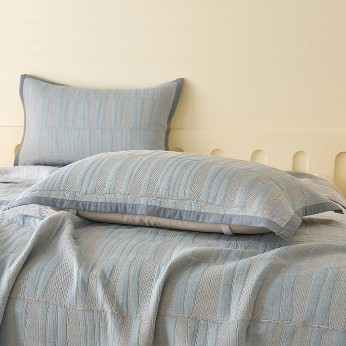 91家纺网 家纺一手货源 找家纺 棠薇家纺 2025新款提花绑带款枕巾棉纱布枕巾夹棉枕头巾 古典风情