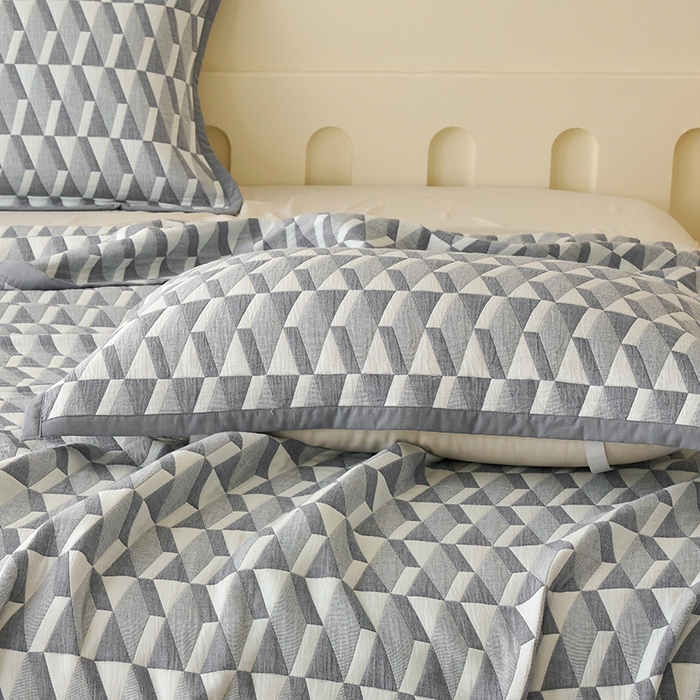 91家纺网 家纺一手货源 找家纺 棠薇家纺 2025新款提花绑带款枕巾棉纱布枕巾夹棉枕头巾 菱格灰