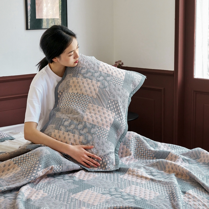 91家纺网 家纺一手货源 找家纺 棠薇家纺 2025新款提花绑带款枕巾棉纱布枕巾夹棉枕头巾 欧式风尚