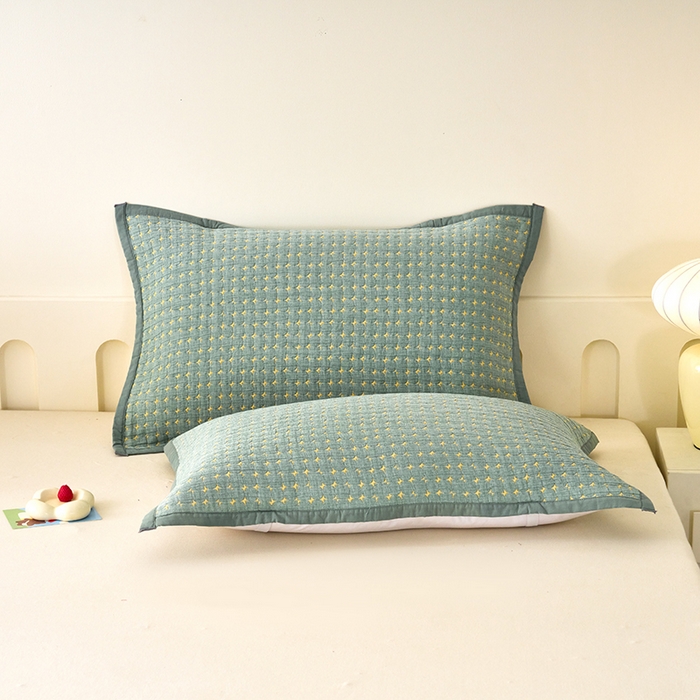 91家纺网 家纺一手货源 找家纺 棠薇家纺 2025新款提花绑带款枕巾棉纱布枕巾夹棉枕头巾 星空绿