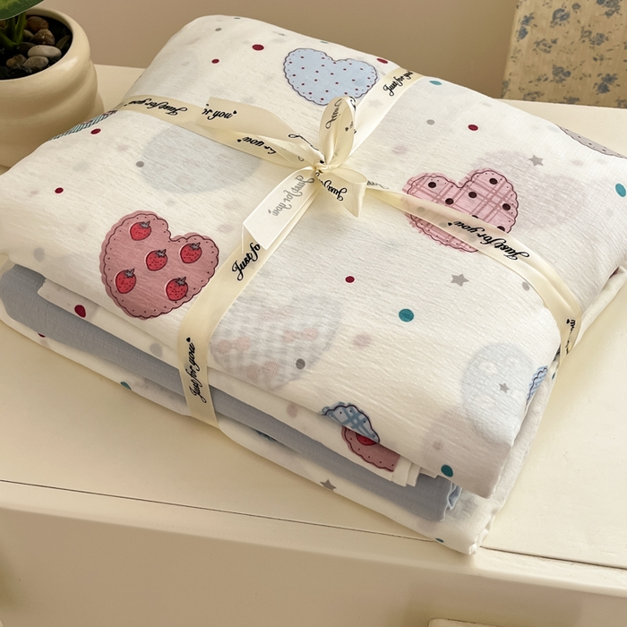 91家纺网 家纺一手货源 找家纺 （总）玉海棠家纺 2025新款云感提花双层纱印花系列四件套-场景二