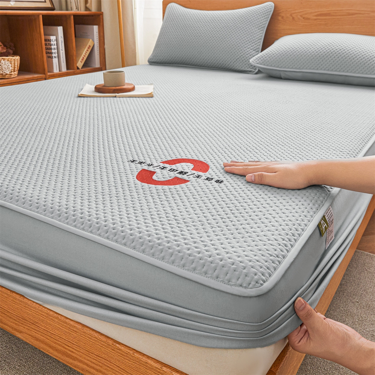 91家纺网 家纺一手货源 找家纺 居眠 2025新款安睡-防水棉花床笠 安睡-灰