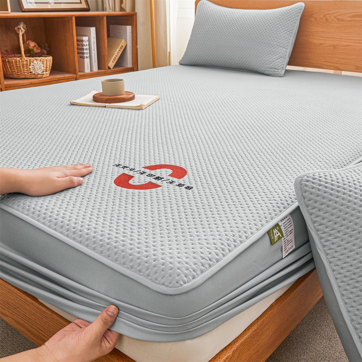 91家纺网 家纺一手货源 找家纺 居眠 2025新款安睡-防水棉花床笠 安睡-灰