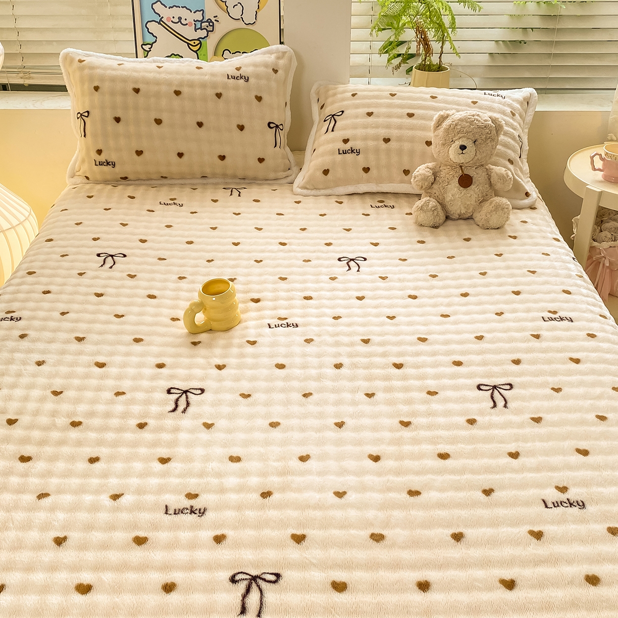 91家纺网 家纺一手货源 找家纺 （总）眠势力 2025新款暖绒泡泡床笠单件冬季保暖床罩牛奶绒床垫保护套