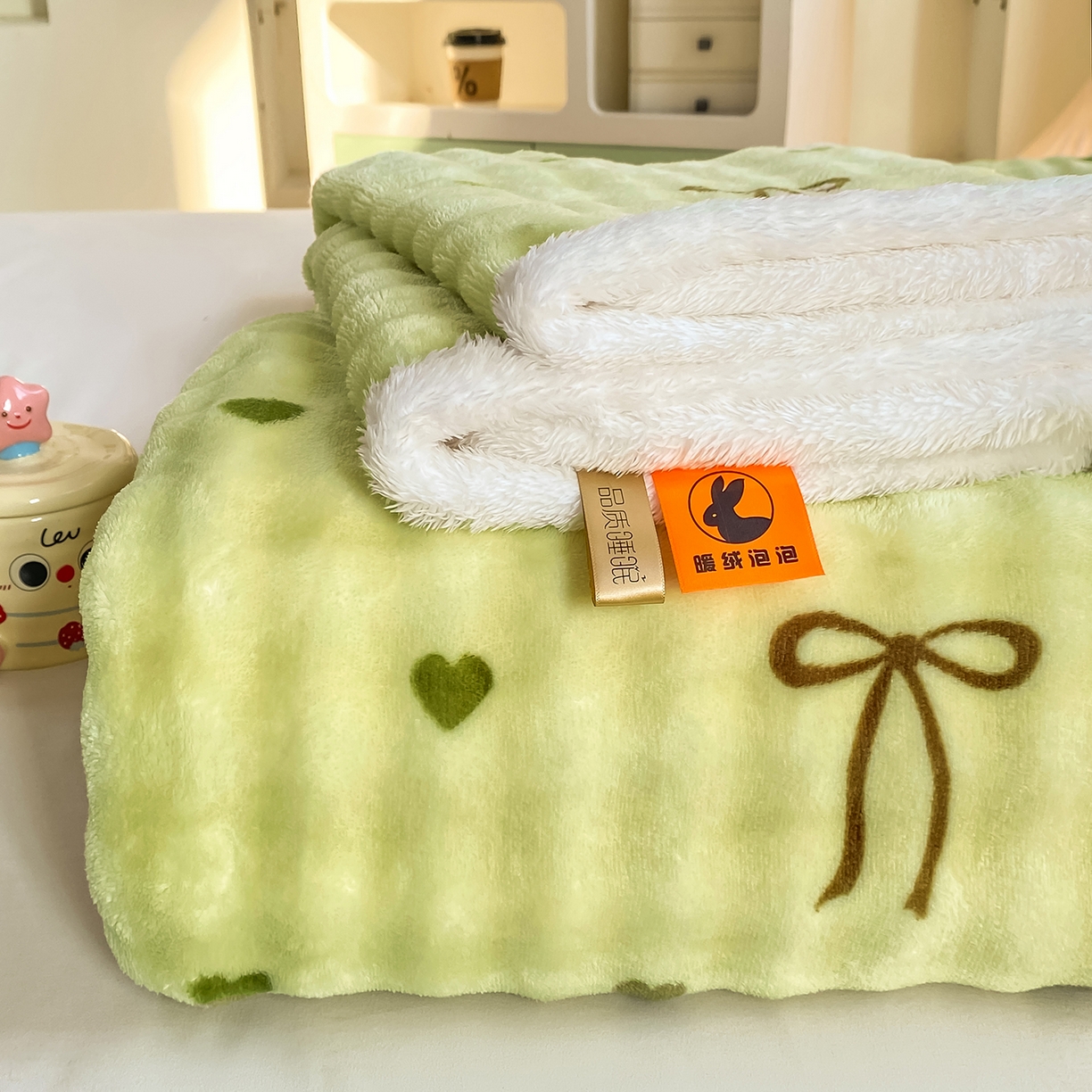 91家纺网 家纺一手货源 找家纺 眠势力 2025新款暖绒泡泡床笠单件冬季保暖床罩牛奶绒床垫保护套 爱心绿【暖绒泡泡床笠】