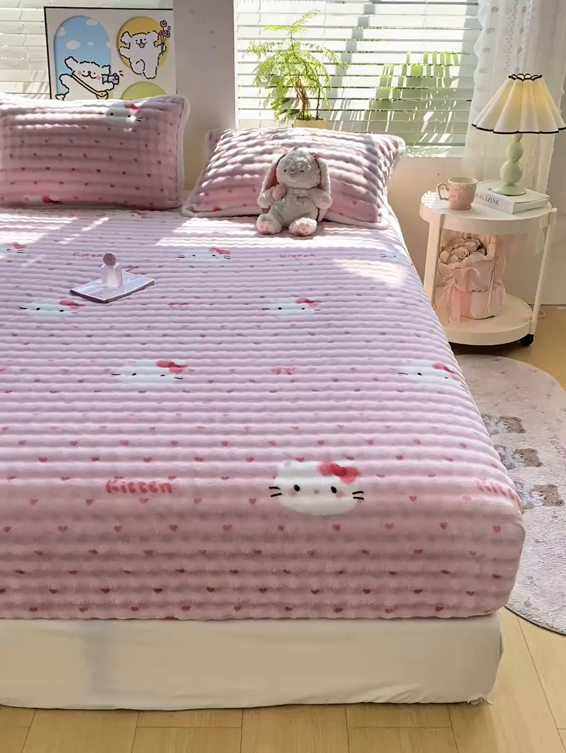 91家纺网 家纺一手货源 找家纺 眠势力 2025新款暖绒泡泡床笠单件冬季保暖床罩牛奶绒床垫保护套 爱心KT【暖绒泡泡床笠】
