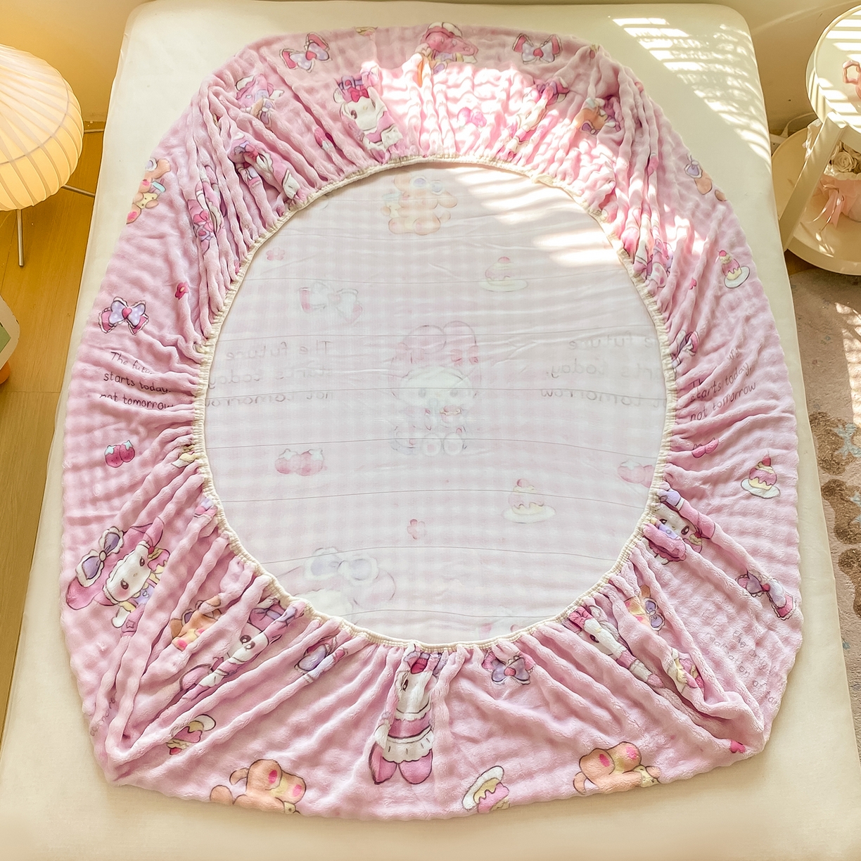 91家纺网 家纺一手货源 找家纺 眠势力 2025新款暖绒泡泡床笠单件冬季保暖床罩牛奶绒床垫保护套 蛋糕兔兔【暖绒泡泡床笠】