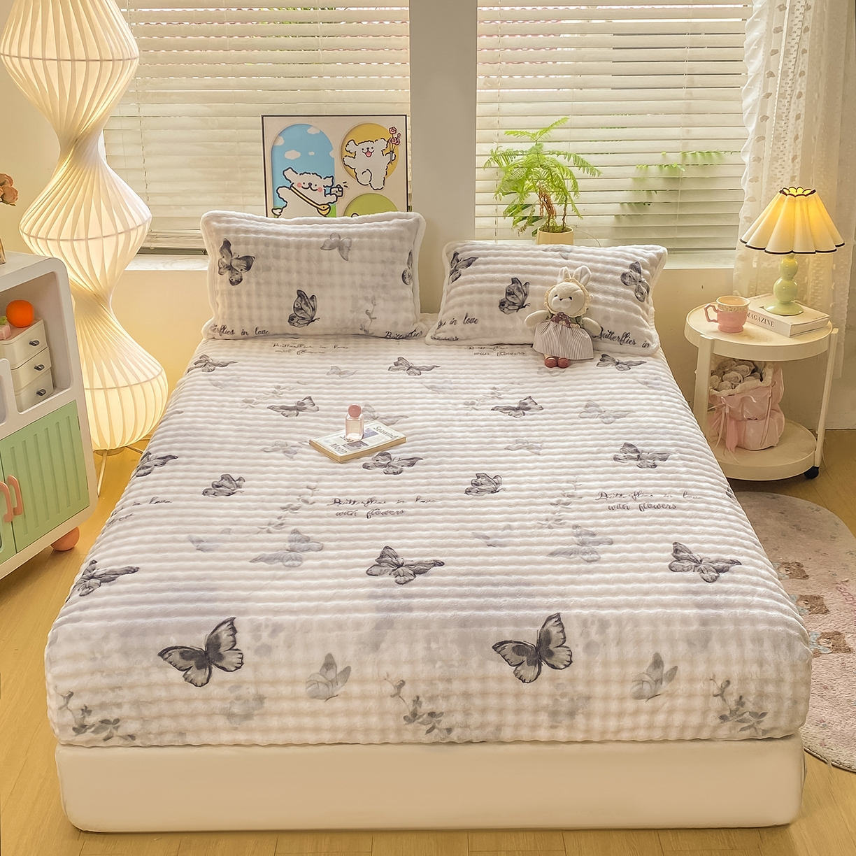 91家纺网 家纺一手货源 找家纺 眠势力 2025新款暖绒泡泡床笠单件冬季保暖床罩牛奶绒床垫保护套 蝴蝶梦境【暖绒泡泡床笠】