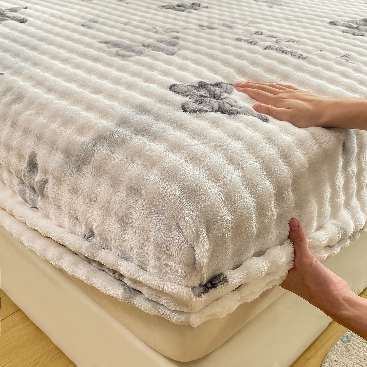 91家纺网 家纺一手货源 找家纺 眠势力 2025新款暖绒泡泡床笠单件冬季保暖床罩牛奶绒床垫保护套 蝴蝶梦境【暖绒泡泡床笠】