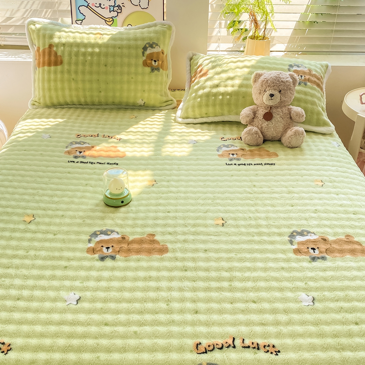 91家纺网 家纺一手货源 找家纺 眠势力 2025新款暖绒泡泡床笠单件冬季保暖床罩牛奶绒床垫保护套 帽子小熊【暖绒泡泡床笠】