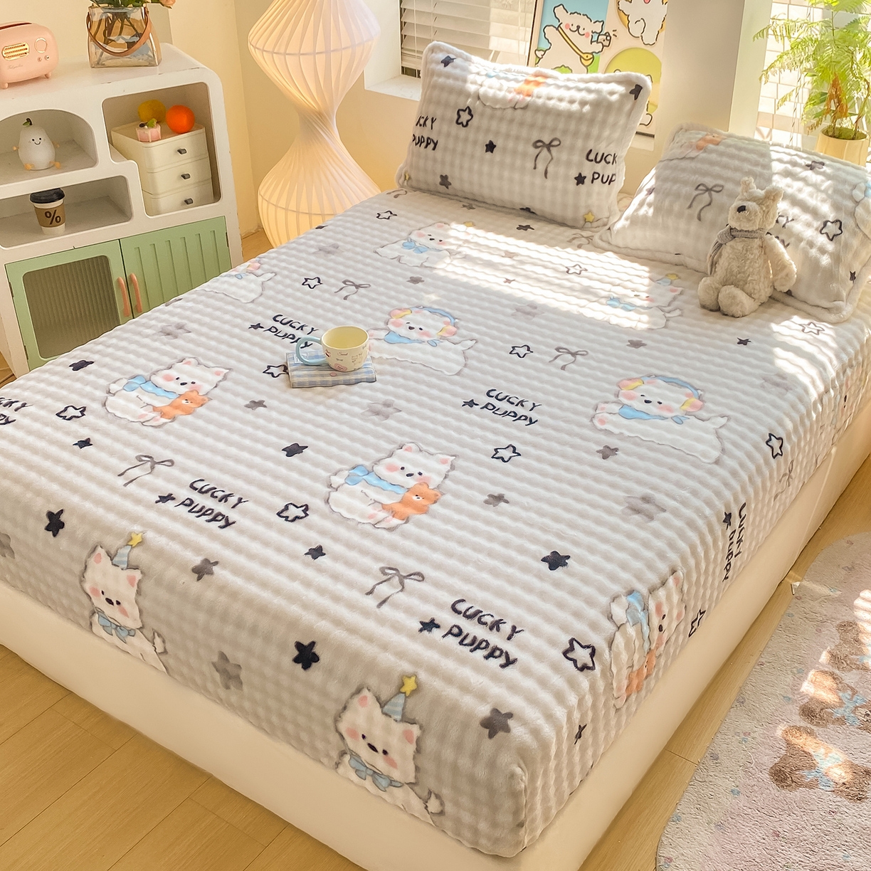 91家纺网 家纺一手货源 找家纺 眠势力 2025新款暖绒泡泡床笠单件冬季保暖床罩牛奶绒床垫保护套 星星猫咪【暖绒泡泡床笠】