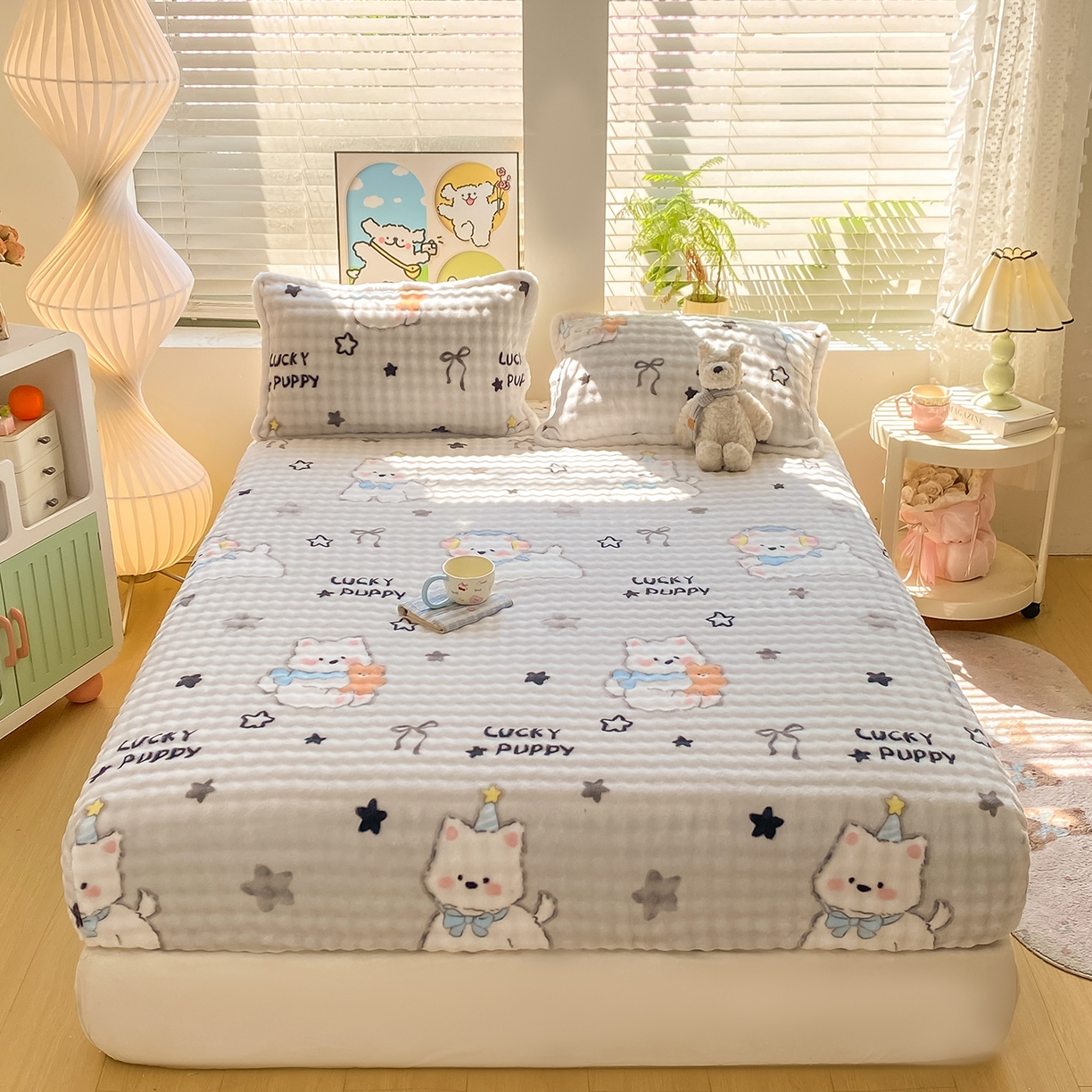 91家纺网 家纺一手货源 找家纺 眠势力 2025新款暖绒泡泡床笠单件冬季保暖床罩牛奶绒床垫保护套 星星猫咪【暖绒泡泡床笠】