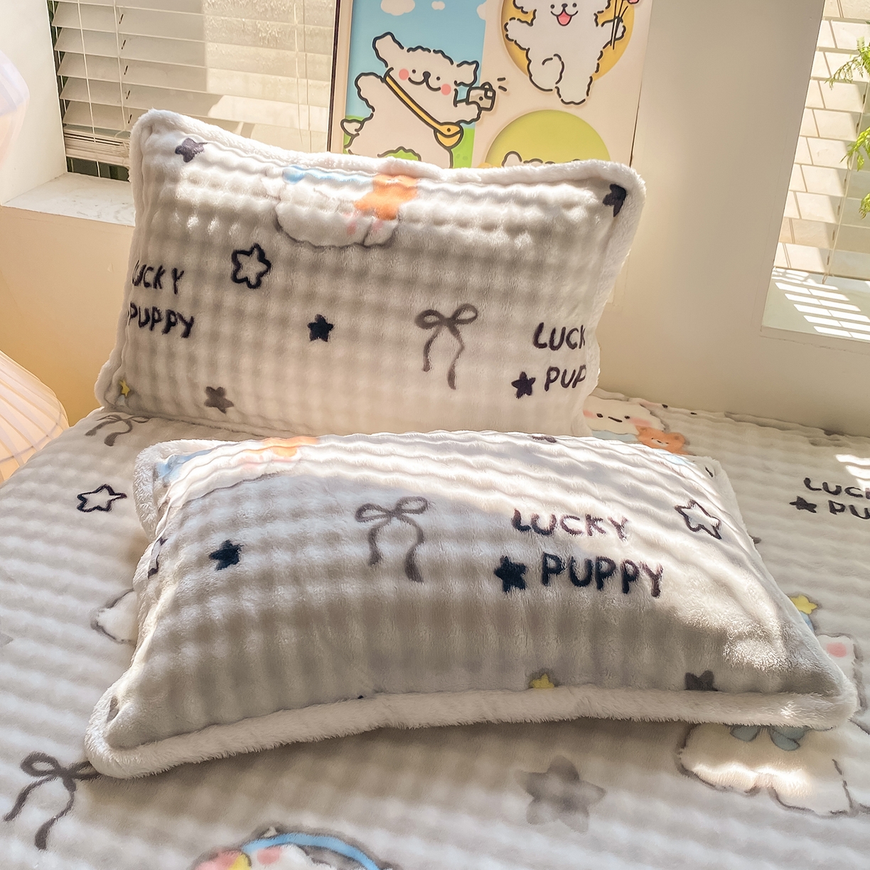 91家纺网 家纺一手货源 找家纺 眠势力 2025新款暖绒泡泡床笠单件冬季保暖床罩牛奶绒床垫保护套 星星猫咪【暖绒泡泡床笠】