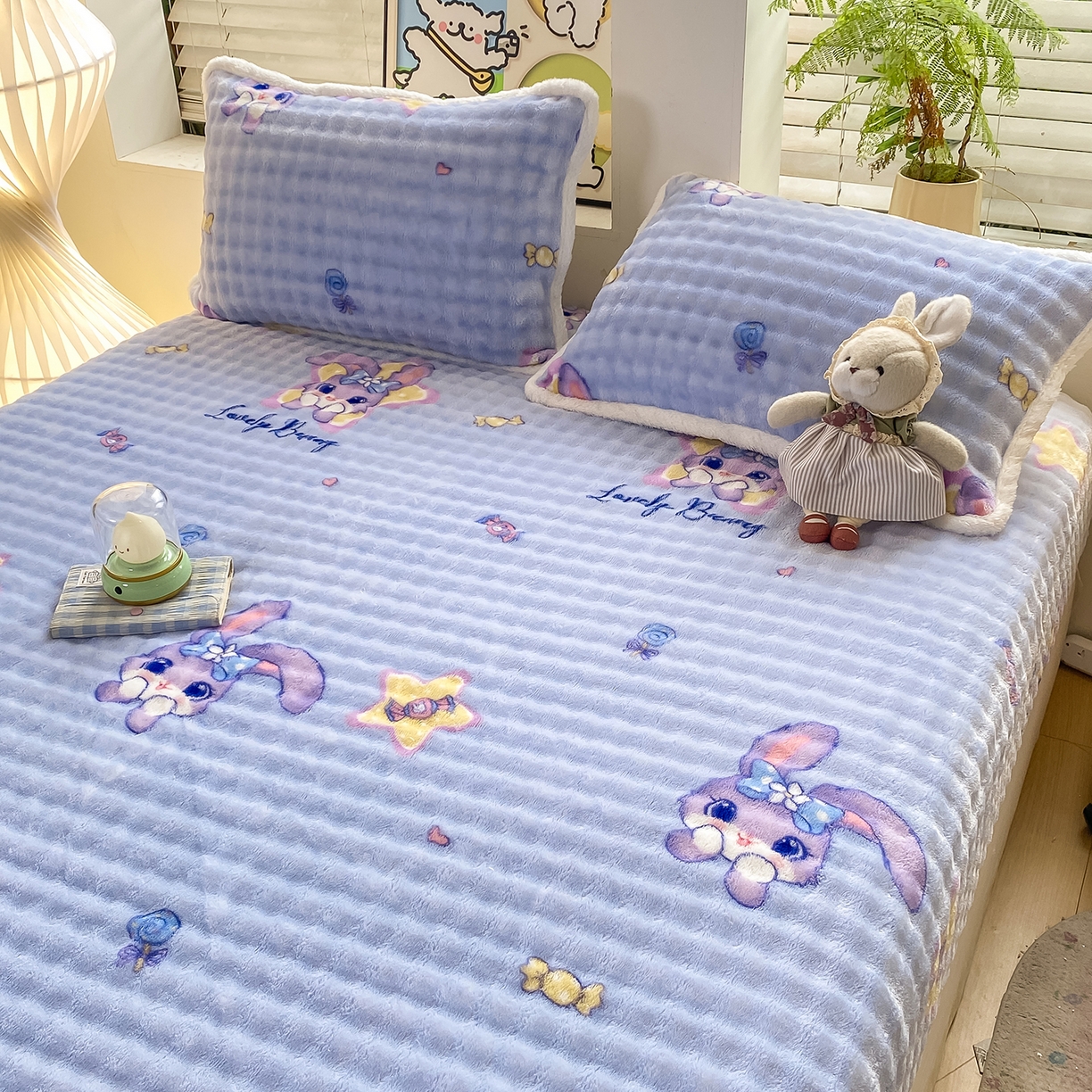 91家纺网 家纺一手货源 找家纺 眠势力 2025新款暖绒泡泡床笠单件冬季保暖床罩牛奶绒床垫保护套 星星梦露【暖绒泡泡床笠】