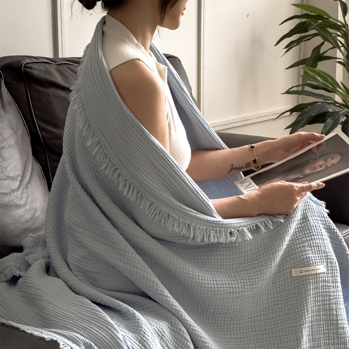 91家纺网 家纺一手货源 找家纺 兄弟坊 2026新款美拉德全棉夏被纱布毯空调毯飞机毯 雅居-星空蓝