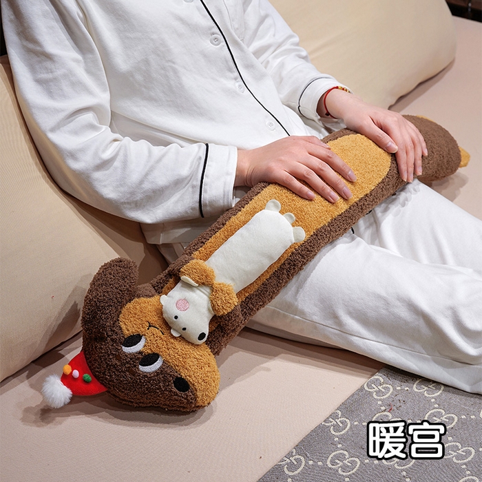 91家纺网 家纺一手货源 找家纺 仟亿莱 2025新款抱娃腊肠狗注水长条热水袋 注水腊肠小熊 80cm