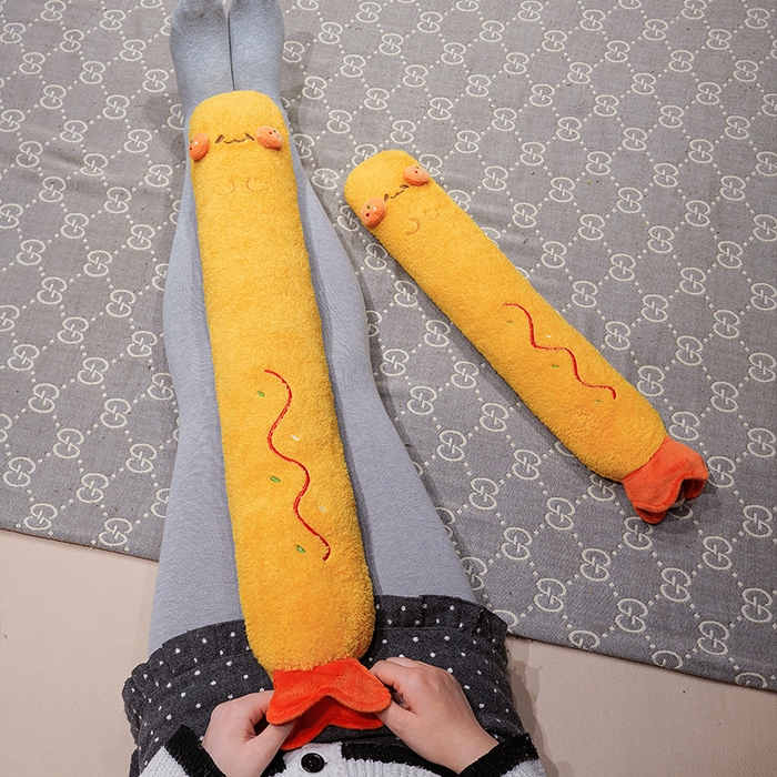 91家纺网 家纺一手货源 找家纺 （总）仟亿莱 2025新款可爱炸虾注水长条热水袋