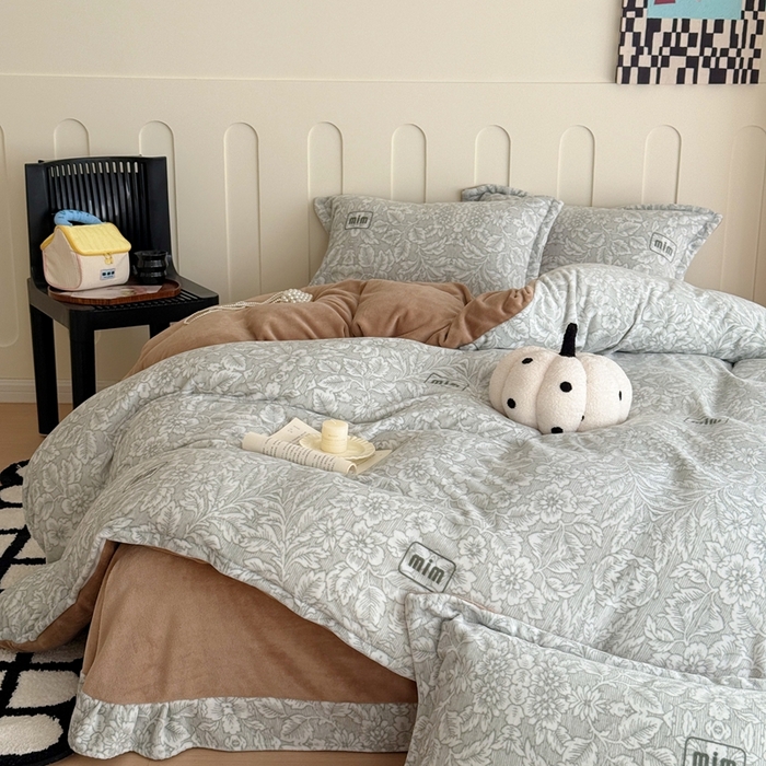 91家纺网 家纺一手货源 找家纺 （总）于果 2025新款牛奶绒印花四件套