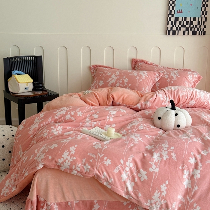 于果 2025新款牛奶绒印花四件套 繁花里粉