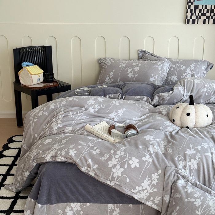 于果 2025新款牛奶绒印花四件套 繁花里灰