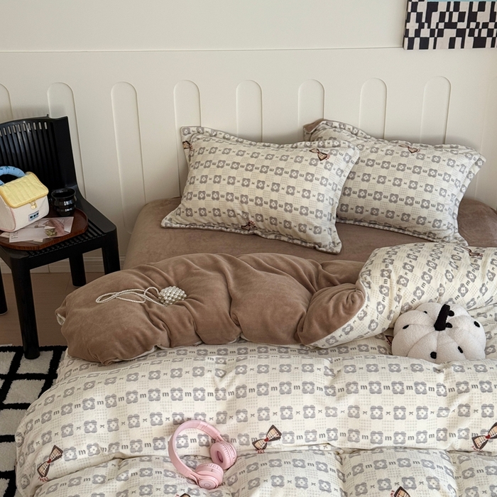 91家纺网 家纺一手货源 找家纺 于果 2025新款牛奶绒印花四件套 蝴蝶结