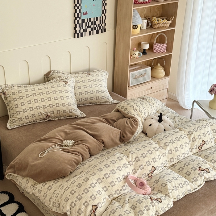 91家纺网 家纺一手货源 找家纺 于果 2025新款牛奶绒印花四件套 蝴蝶结