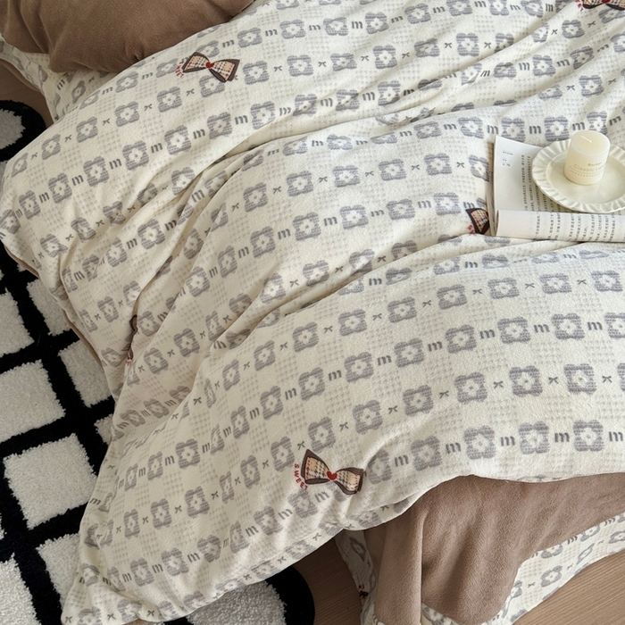 91家纺网 家纺一手货源 找家纺 于果 2025新款牛奶绒印花四件套 蝴蝶结