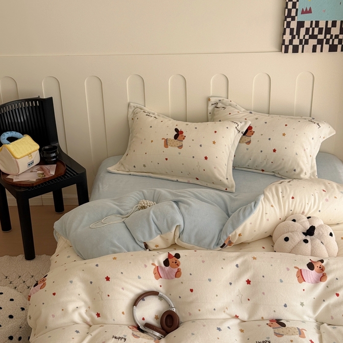 91家纺网 家纺一手货源 找家纺 于果 2025新款牛奶绒印花四件套 童趣星海
