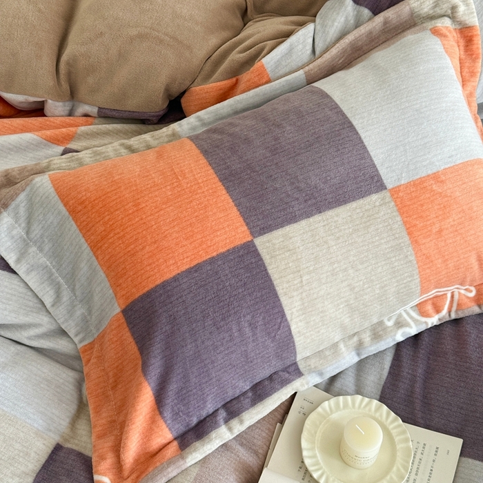 91家纺网 家纺一手货源 找家纺 于果 2025新款牛奶绒印花四件套 小马格