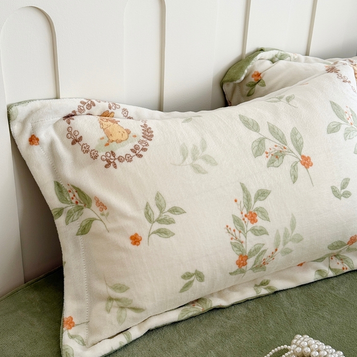 91家纺网 家纺一手货源 找家纺 于果 2025新款牛奶绒印花四件套 叶畔兔语