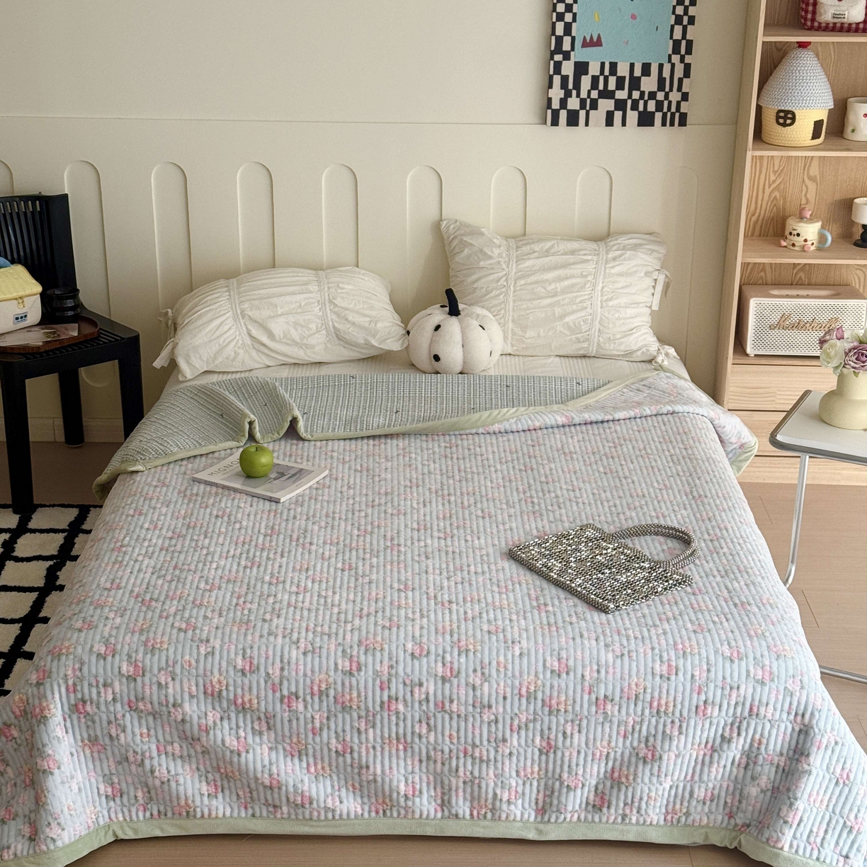 91家纺网 家纺一手货源 找家纺 于果 2025新款牛奶绒床盖单床盖床盖单件 温馨花语蓝