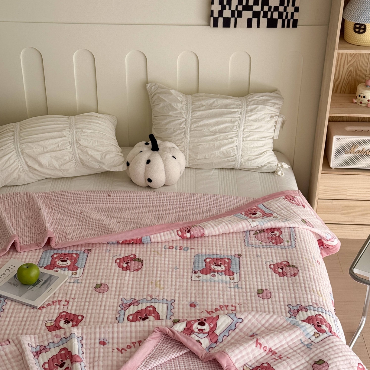 91家纺网 家纺一手货源 找家纺 于果 2025新款牛奶绒床盖单床盖床盖单件 快乐回忆