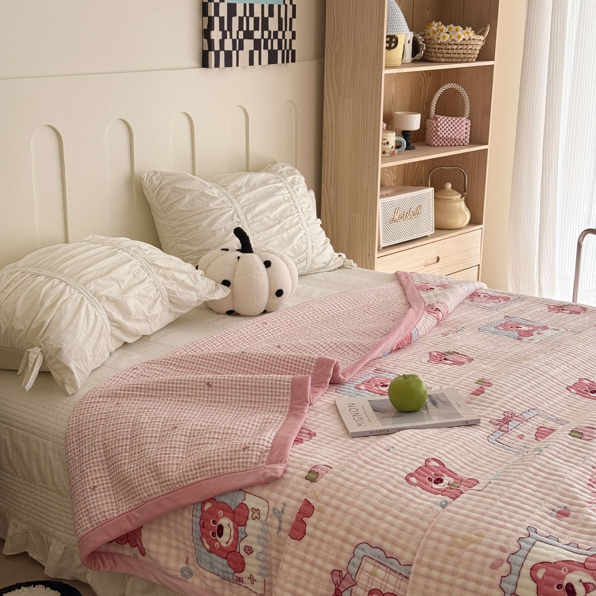 91家纺网 家纺一手货源 找家纺 于果 2025新款牛奶绒床盖单床盖床盖单件 快乐回忆