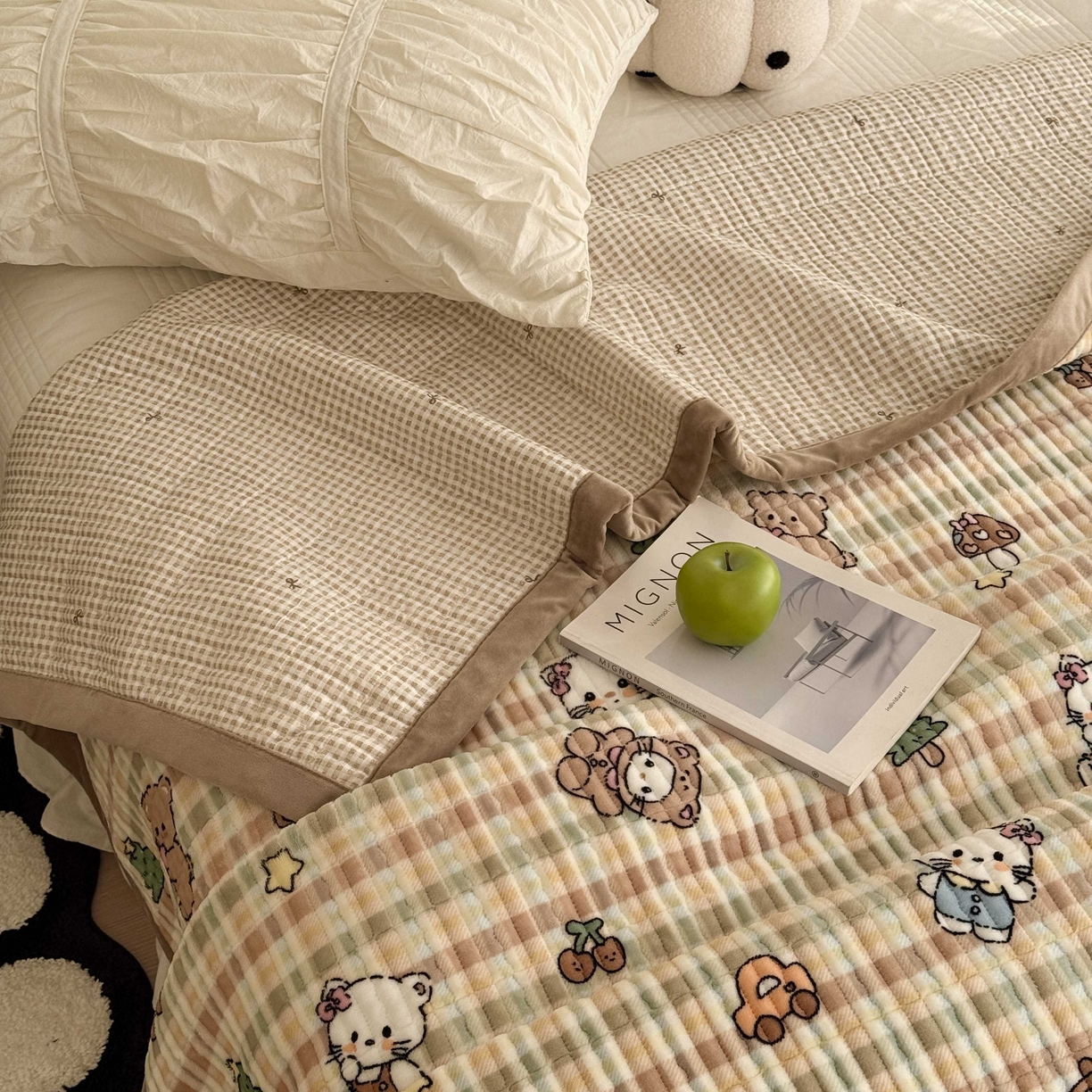 91家纺网 家纺一手货源 找家纺 于果 2025新款牛奶绒床盖单床盖床盖单件 萌宠乐动