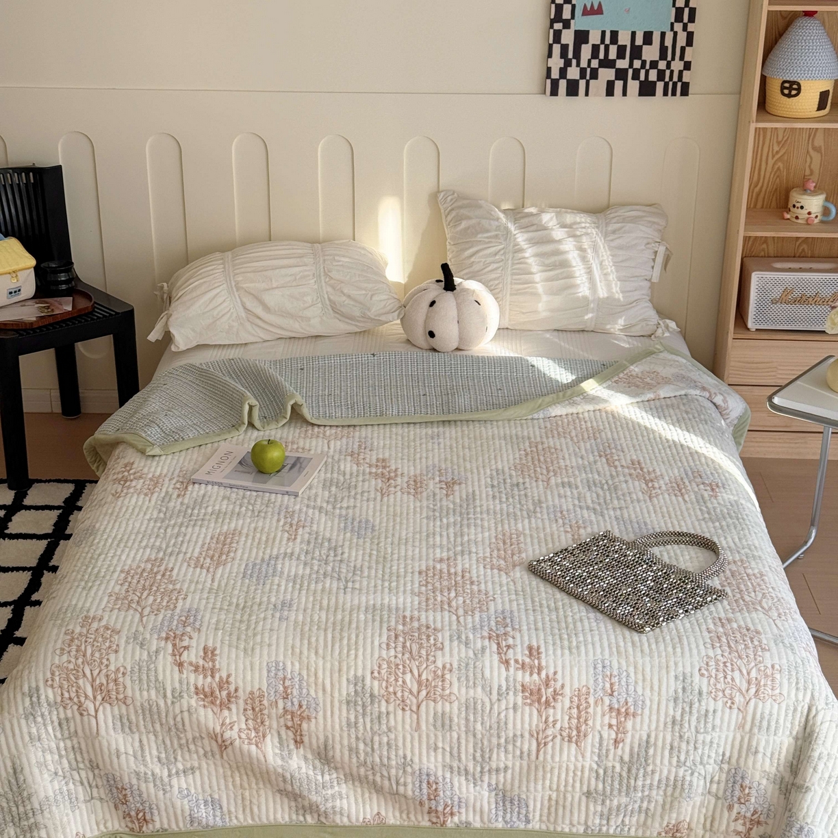 91家纺网 家纺一手货源 找家纺 于果 2025新款牛奶绒床盖单床盖床盖单件 幽兰花谷