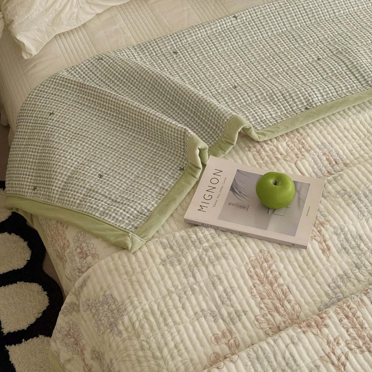 91家纺网 家纺一手货源 找家纺 于果 2025新款牛奶绒床盖单床盖床盖单件 幽兰花谷