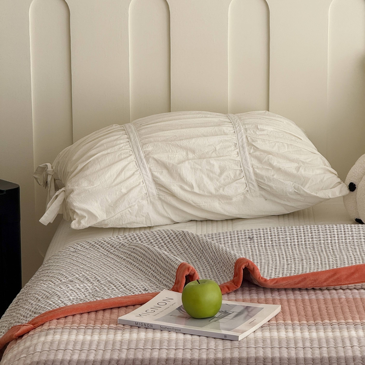 91家纺网 家纺一手货源 找家纺 于果 2025新款牛奶绒床盖单床盖床盖单件 英伦之旅橙