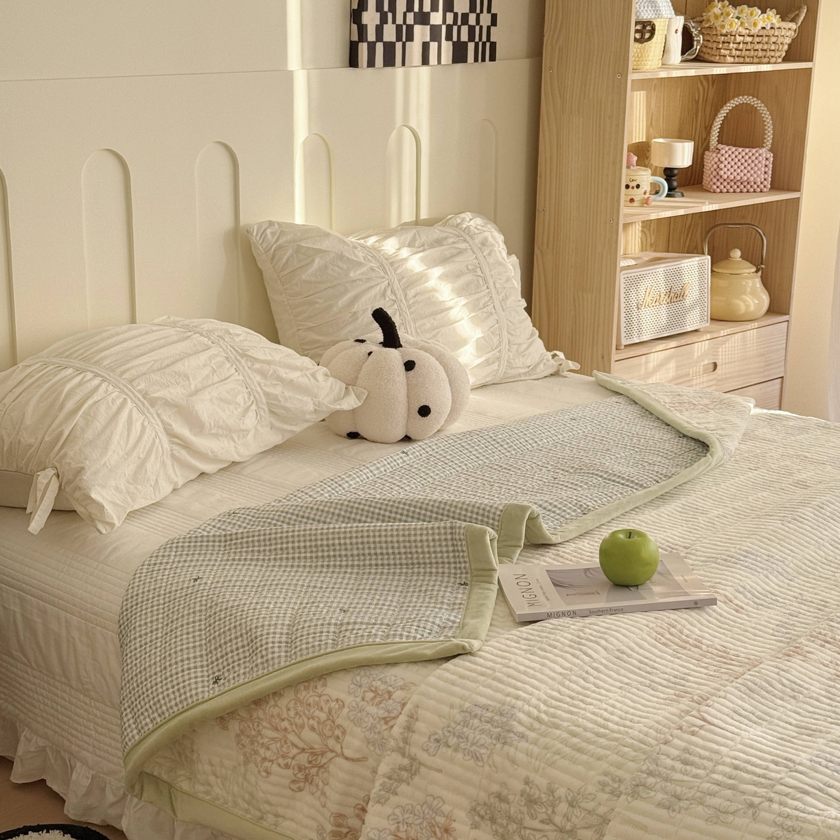 91家纺网 家纺一手货源 找家纺 于果 2025新款牛奶绒床盖单床盖床盖单件 幽兰花谷