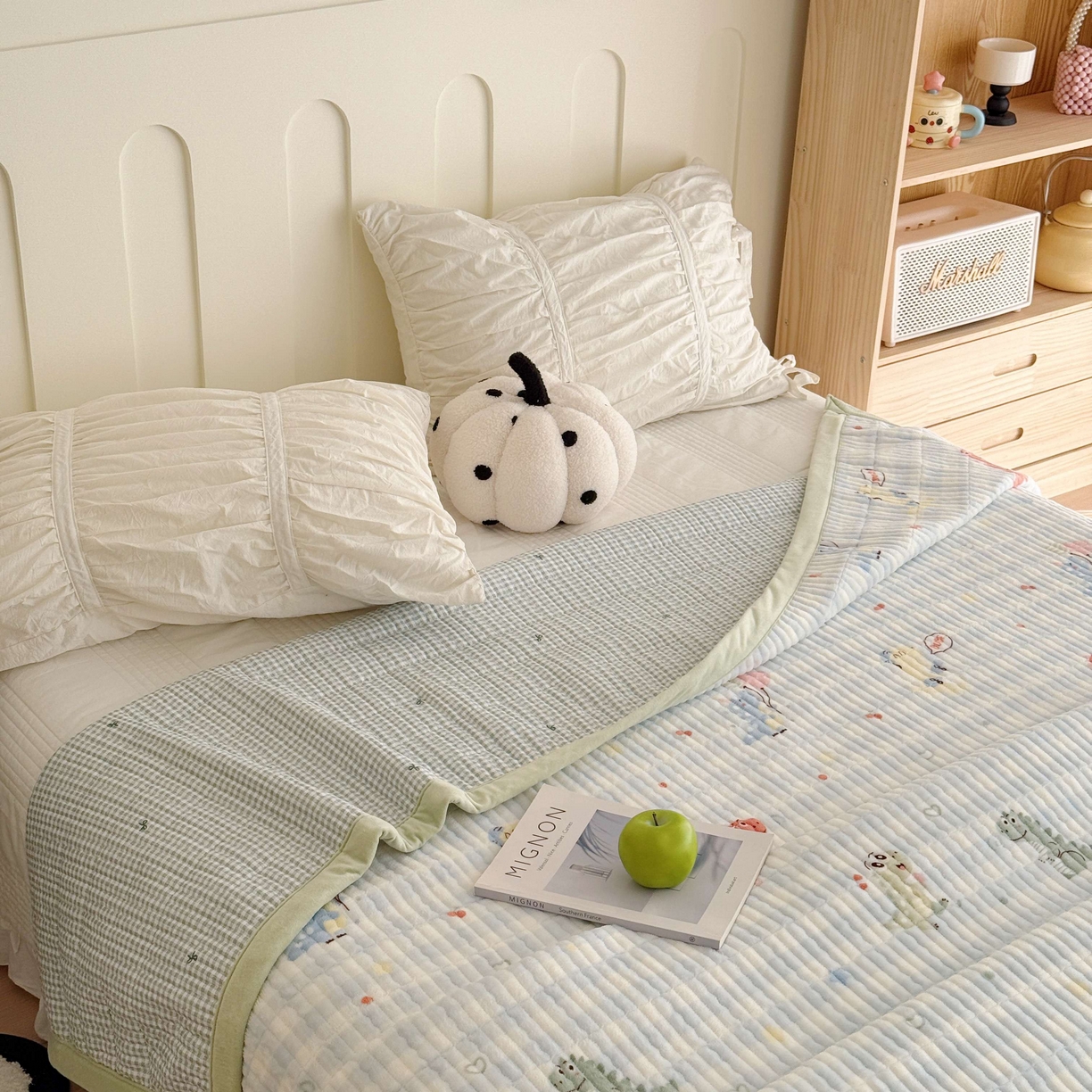 91家纺网 家纺一手货源 找家纺 于果 2025新款牛奶绒床盖单床盖床盖单件 恐龙乐园