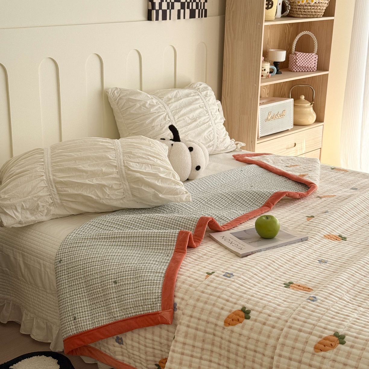 91家纺网 家纺一手货源 找家纺 于果 2025新款牛奶绒床盖单床盖床盖单件 甜心萝卜