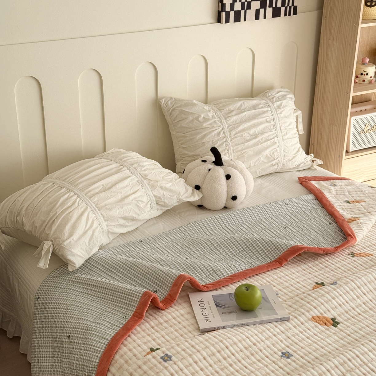 91家纺网 家纺一手货源 找家纺 于果 2025新款牛奶绒床盖单床盖床盖单件 甜心萝卜