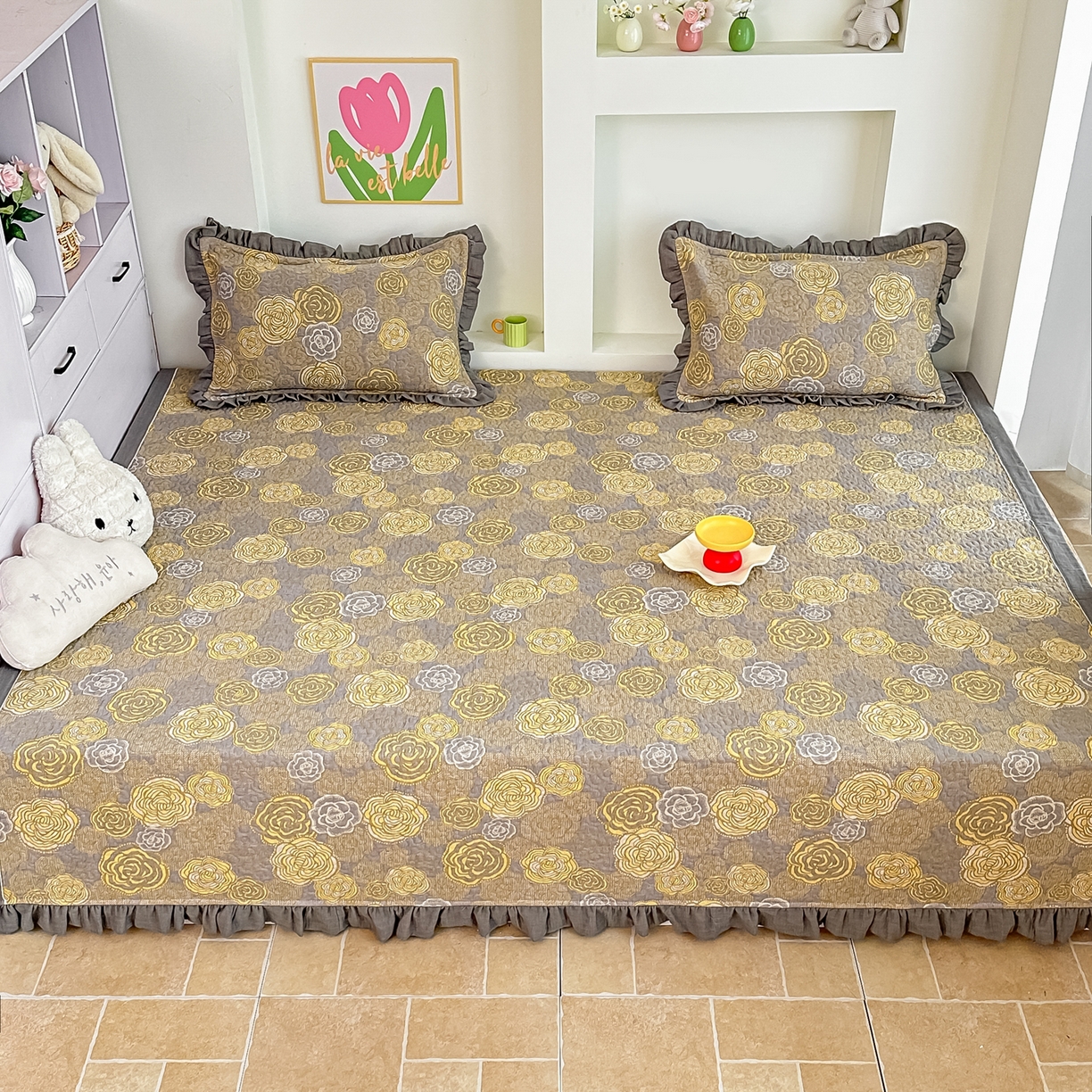 91家纺网 家纺一手货源 找家纺 手艺人家纺 2025新款双层纱夹棉防滑炕盖 榻榻米床盖 炕单床盖 A28