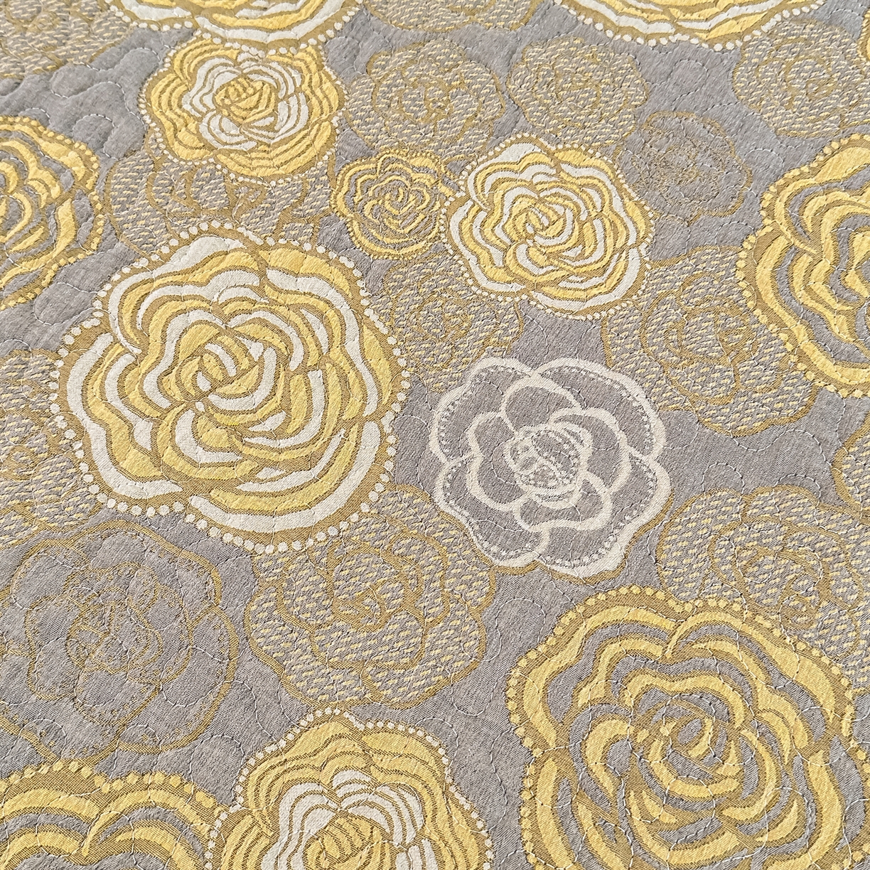 91家纺网 家纺一手货源 找家纺 手艺人家纺 2025新款双层纱夹棉防滑炕盖 榻榻米床盖 炕单床盖 A28