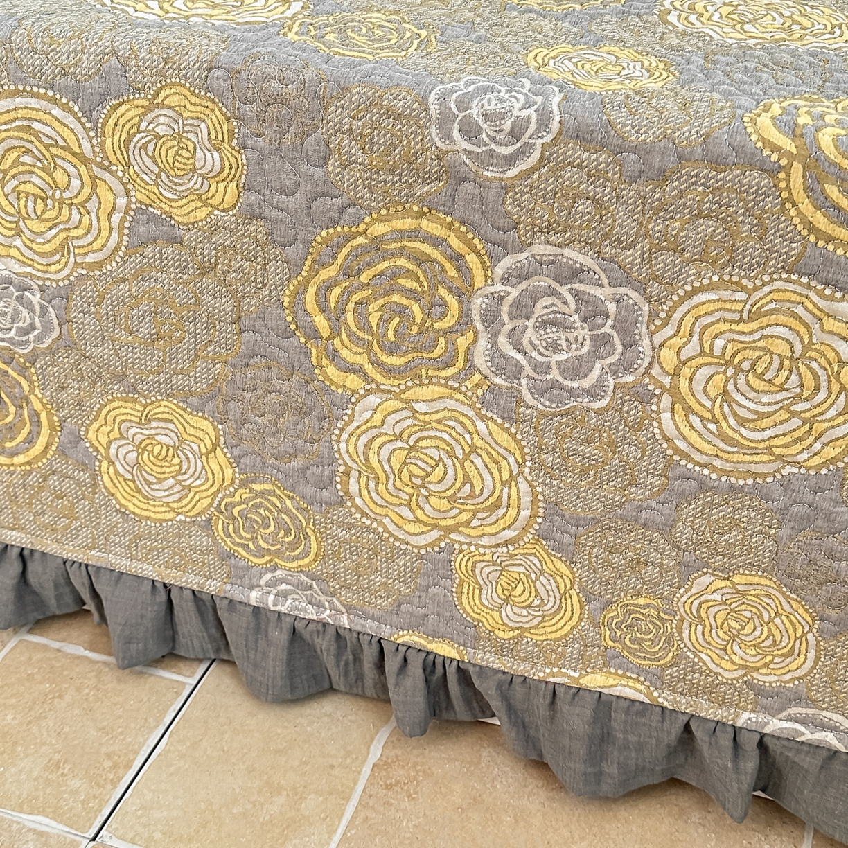 91家纺网 家纺一手货源 找家纺 手艺人家纺 2025新款双层纱夹棉防滑炕盖 榻榻米床盖 炕单床盖 A28