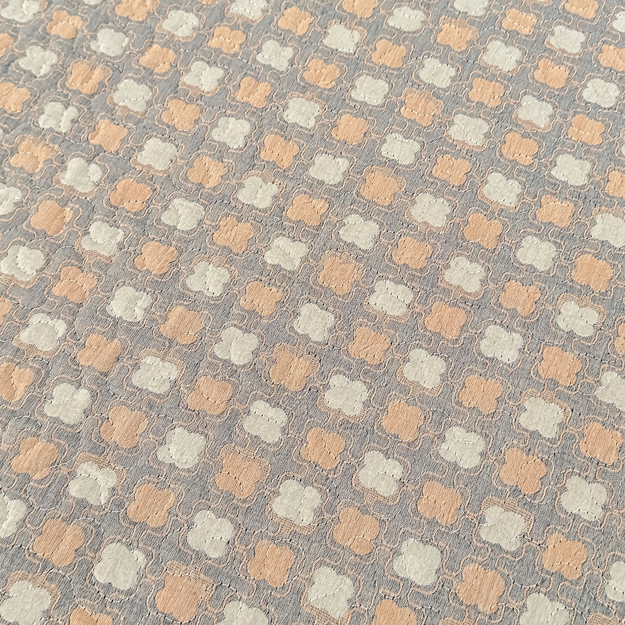 91家纺网 家纺一手货源 找家纺 手艺人家纺 2025新款双层纱夹棉防滑炕盖 榻榻米床盖 炕单床盖 A32