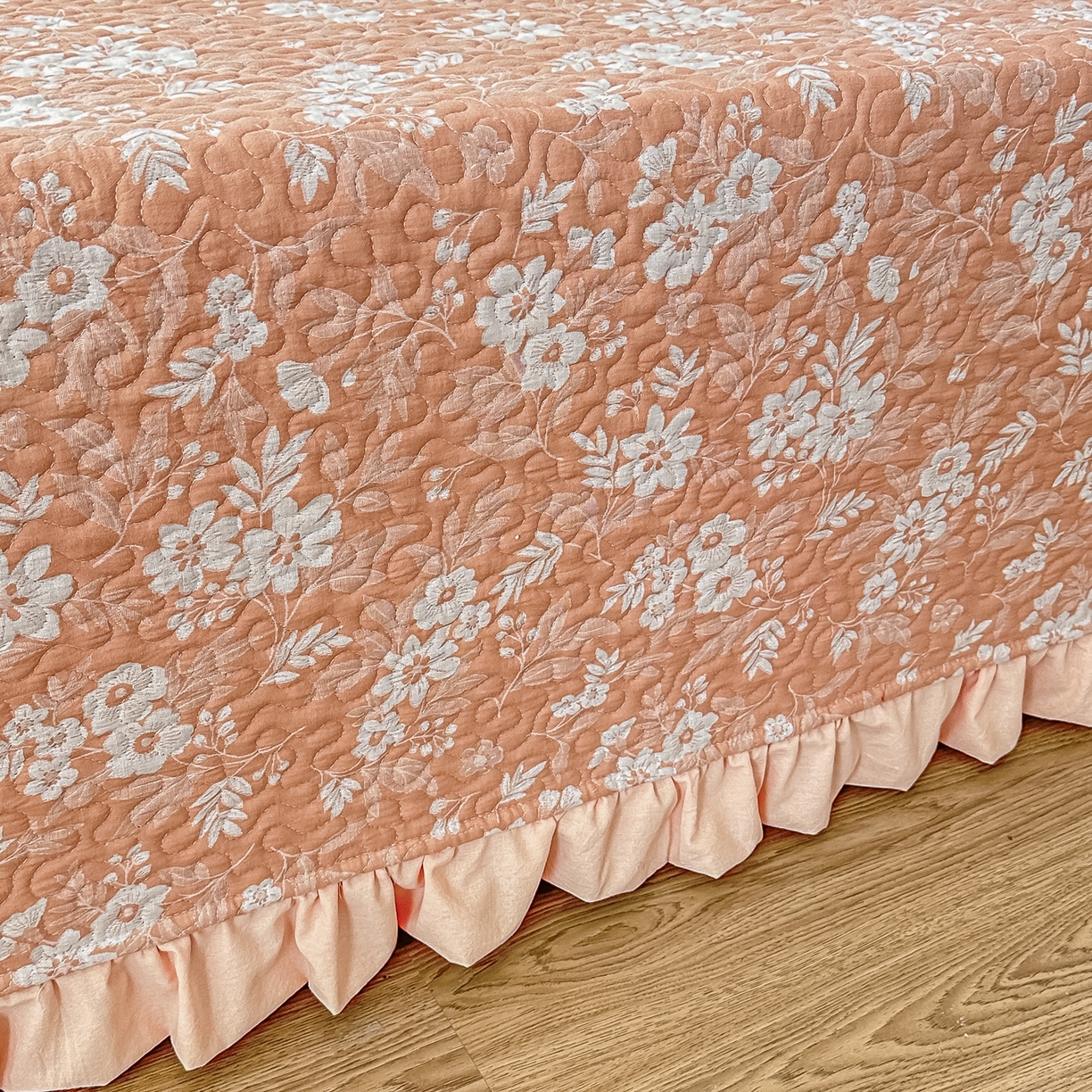 91家纺网 家纺一手货源 找家纺 手艺人家纺 2025新款双层纱夹棉防滑炕盖 榻榻米床盖 炕单床盖 A35