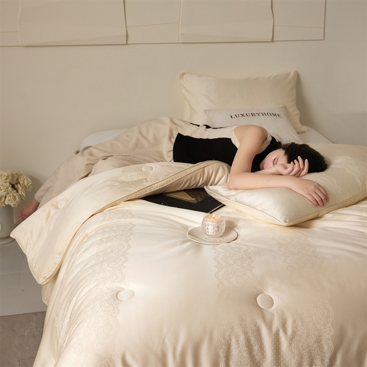 91家纺网 家纺一手货源 找家纺 头等舱 2025新款天棉缎大提花55莱赛尔大豆7A抗菌秋冬被(模特图） 慕斯