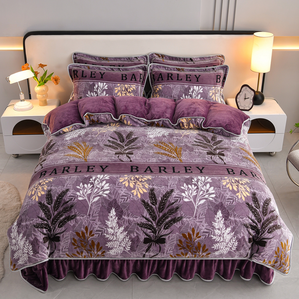 91家纺网 家纺一手货源 找家纺 硕喜 2025新款新8.5斤法莱绒四件套珊瑚牛奶金貂绒四件套床裙款 紫气东来