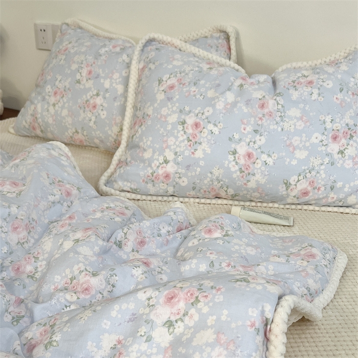 91家纺网 家纺一手货源 找家纺 荣轩 2025秋冬必备新品棉加绒华夫格提花绒工艺款四件套（铺床版）繁花